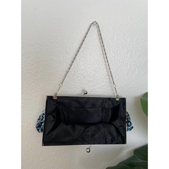 Small Black and Blue Floral Beaded Clutch Handbag - Picture 5 of 6